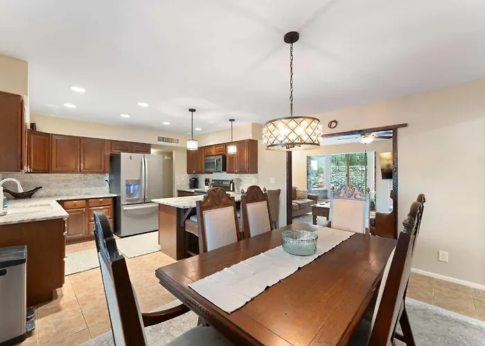 East Base Near Zoo And Desert Garden Patio Holiday home Phoenix