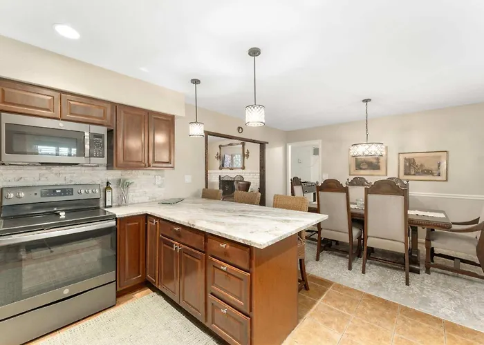 Holiday home East Base Near Zoo And Desert Garden Patio *