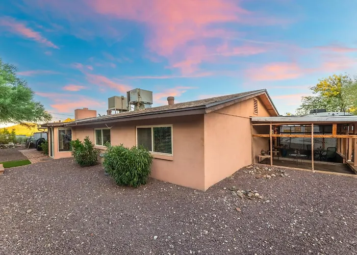 East Base Near Zoo And Desert Garden Patio Phoenix